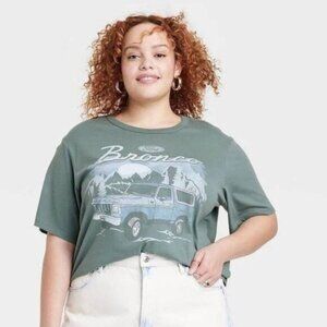New Ford Bronco Graphic Tee Boho Neutral Outdoor 90’s Style Short Sleeve Green
